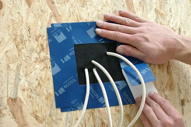 Manchons et &oelig;illets d'&eacute;tanch&eacute;it&eacute; autour des gaines